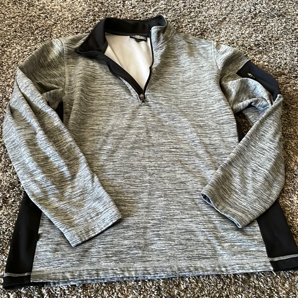 Pennant Pullover